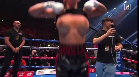 daniella hemsley boxing boobs|OnlyFans star Daniella Hemsley flashes crowd celebrating boxing。